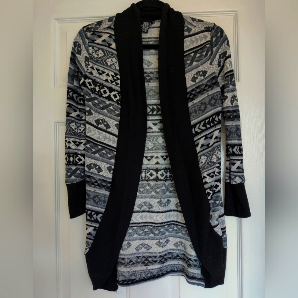 Patterned Cardigan